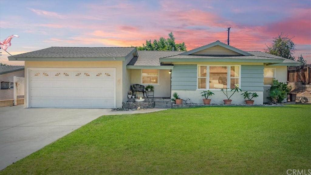 7730 Vineyard Avenue - Photo 1