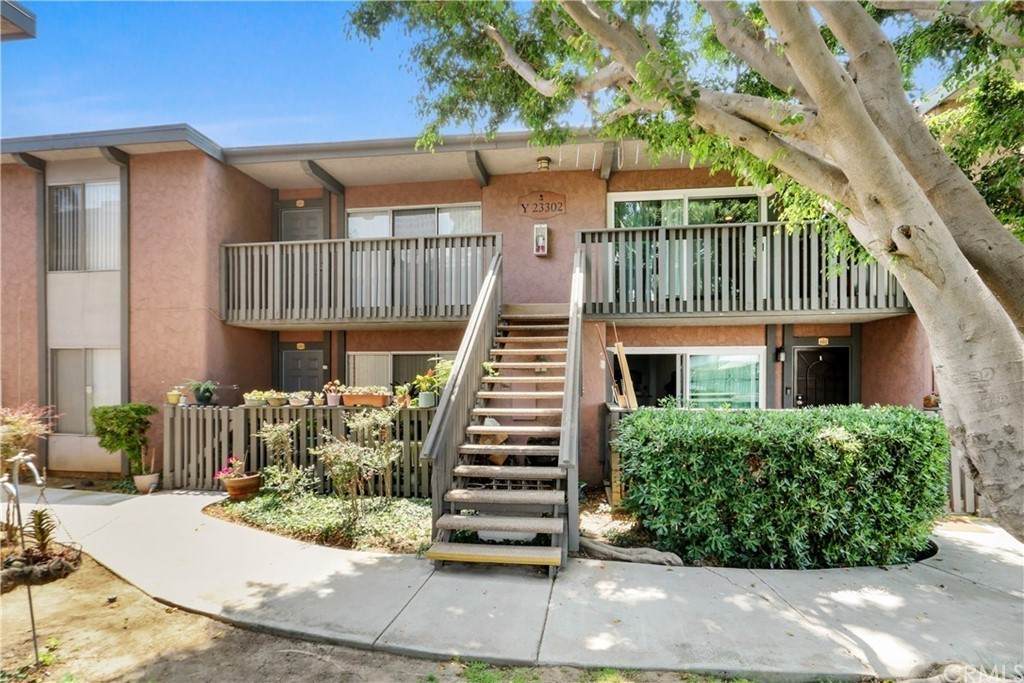 23302 Marigold Avenue - Photo 1