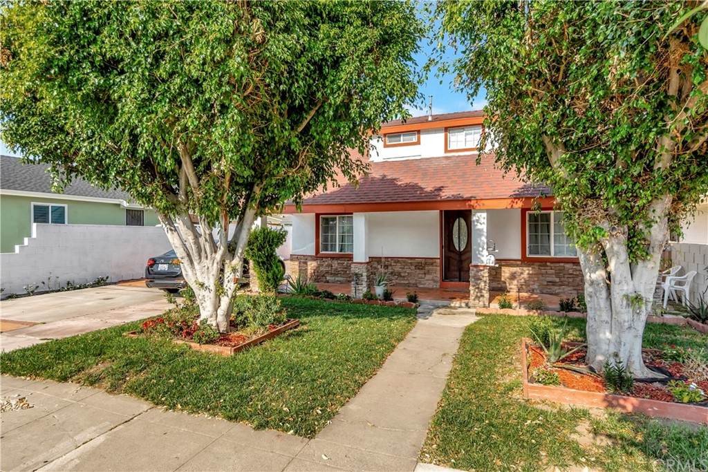 569 Olive Street - Photo 1