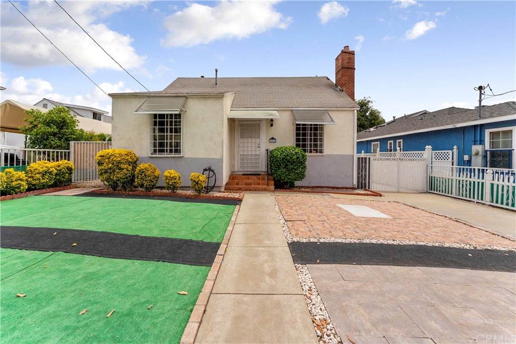 514 El Mercado Avenue - Photo 1