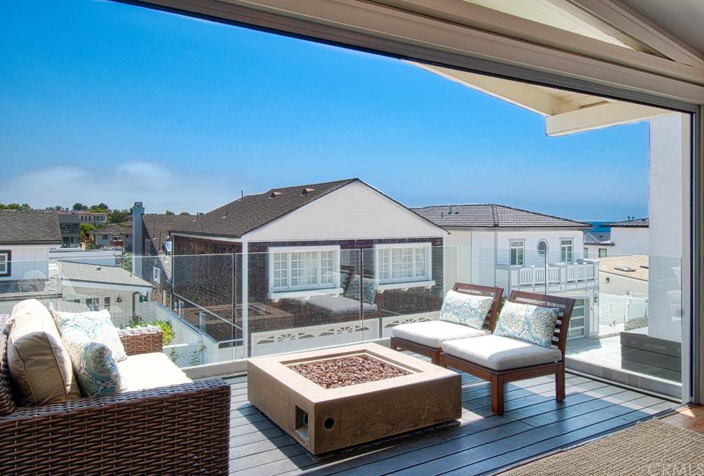 308 Poppy Avenue - Photo 1
