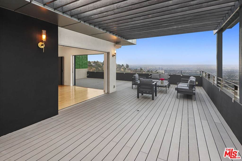 1610 Viewmont Drive - Photo 1