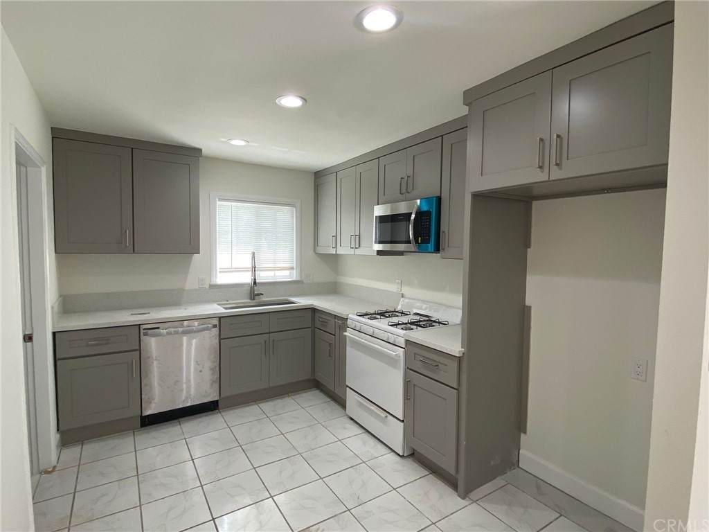 122 Cherry Street - Photo 1