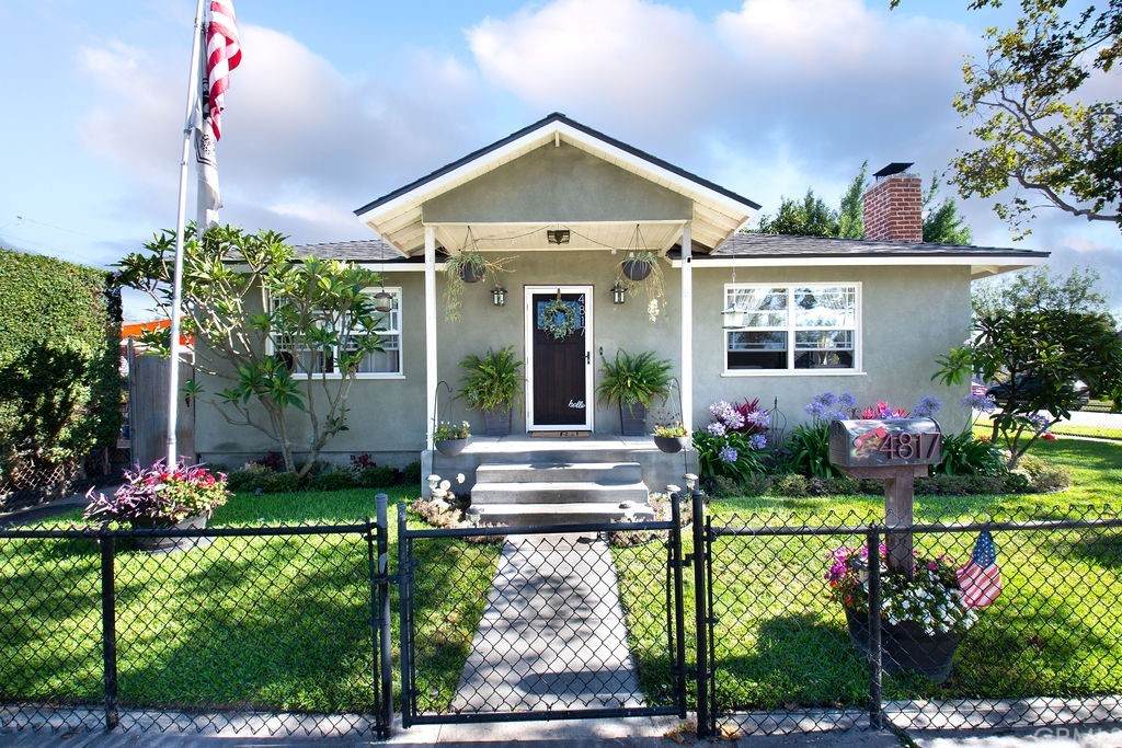 4817 Hedda Street - Photo 1