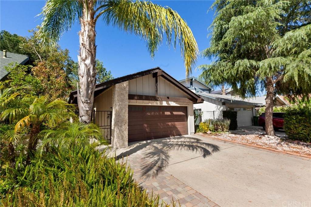 30712 Lakefront Drive - Photo 1