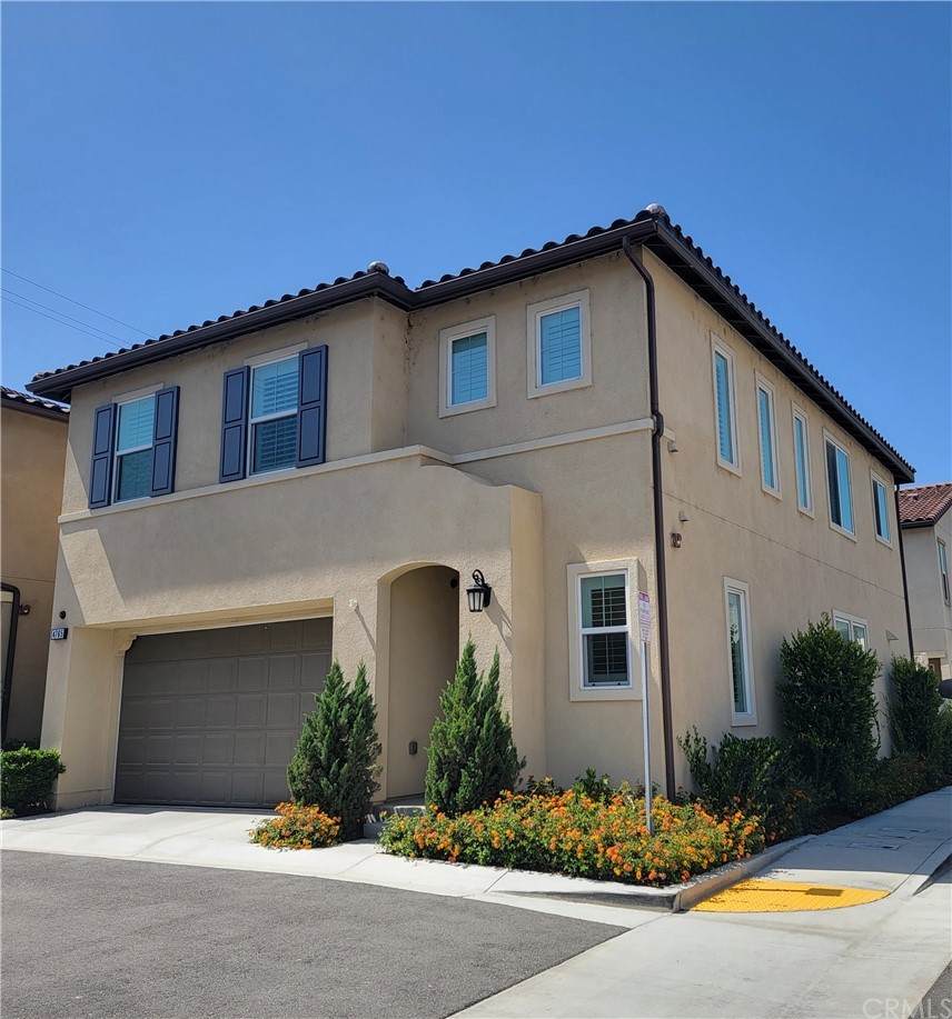 4765 Holly Avenue - Photo 1