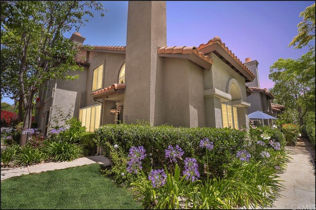 24 Kalmia Place - Photo 1