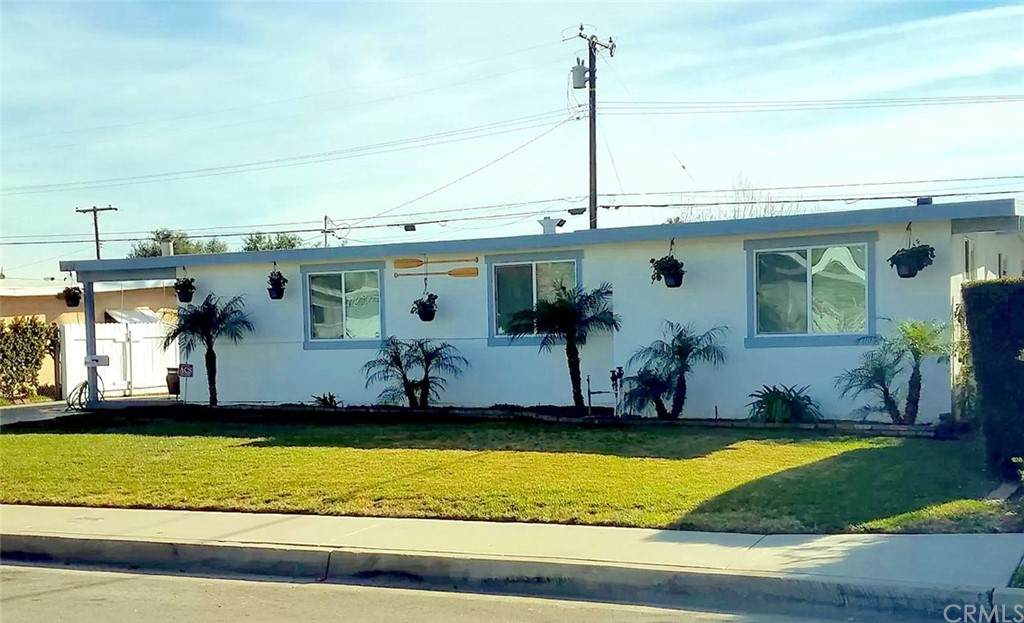 5607 Denver Street - Photo 1