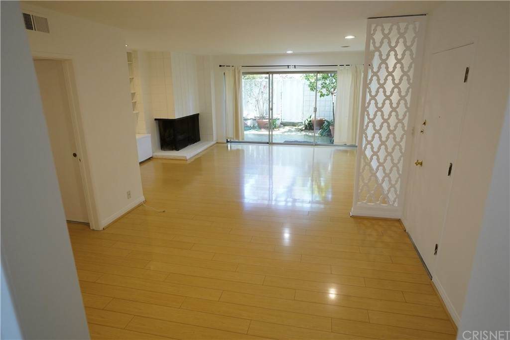 243 Barrington Avenue - Photo 1