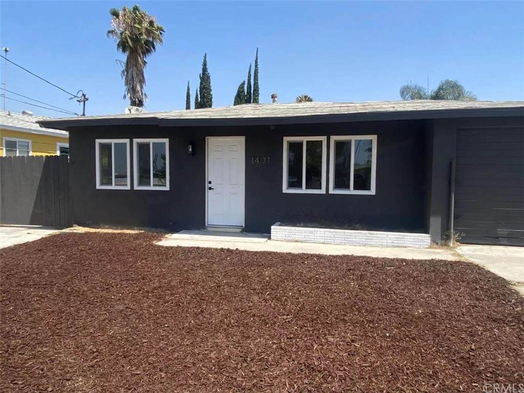 1431 Villa Street - Photo 1