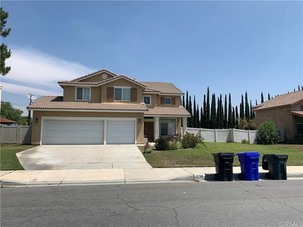1738 Evergreen Street - Photo 1
