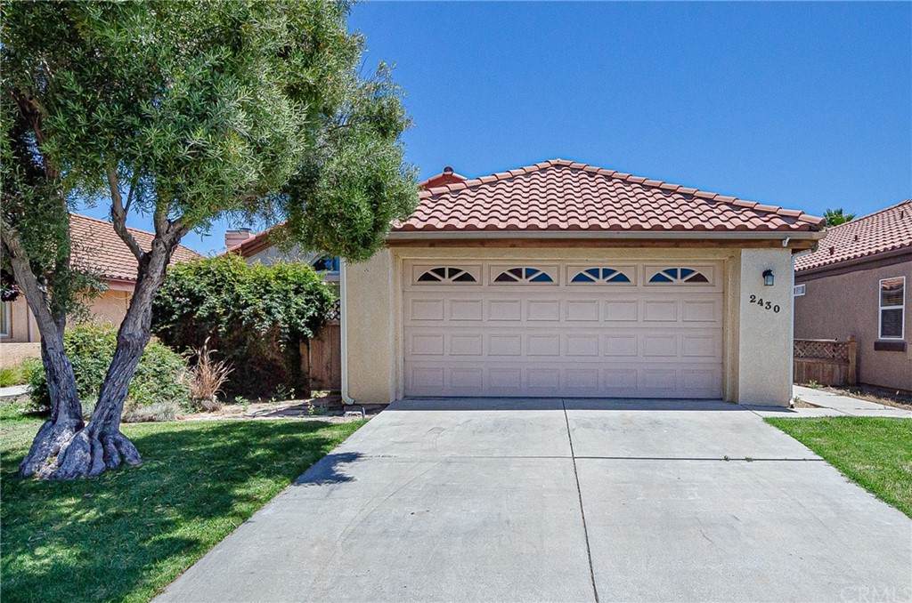 2430 Acacia - Photo 1