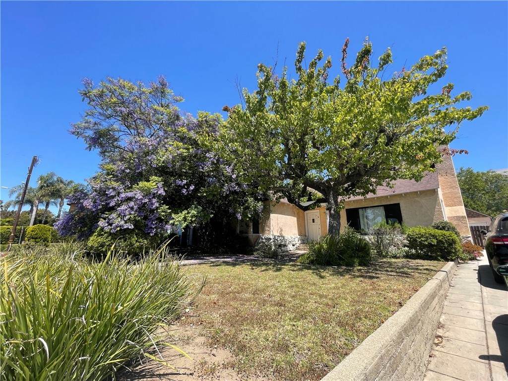1008 Bundy Drive - Photo 1