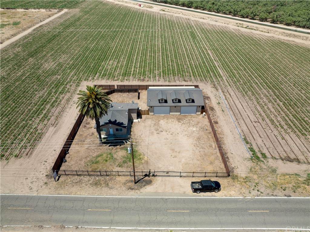19322 Geer Avenue - Photo 1