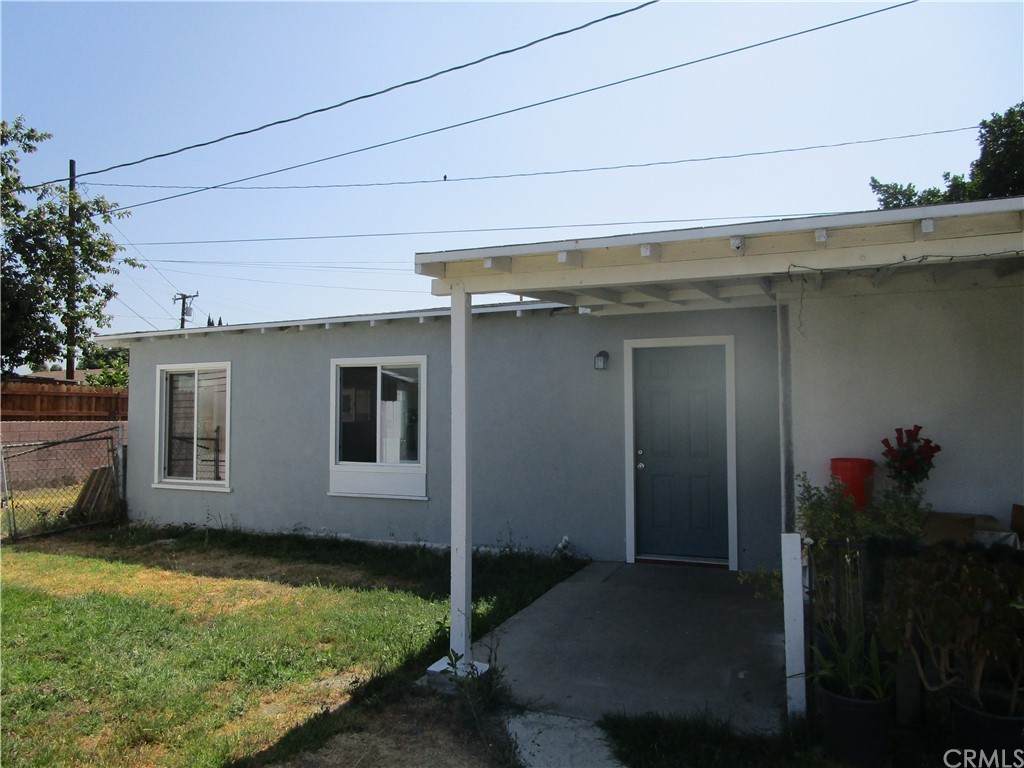 2646 2648 1/2 Tyler Avenue - Photo 1