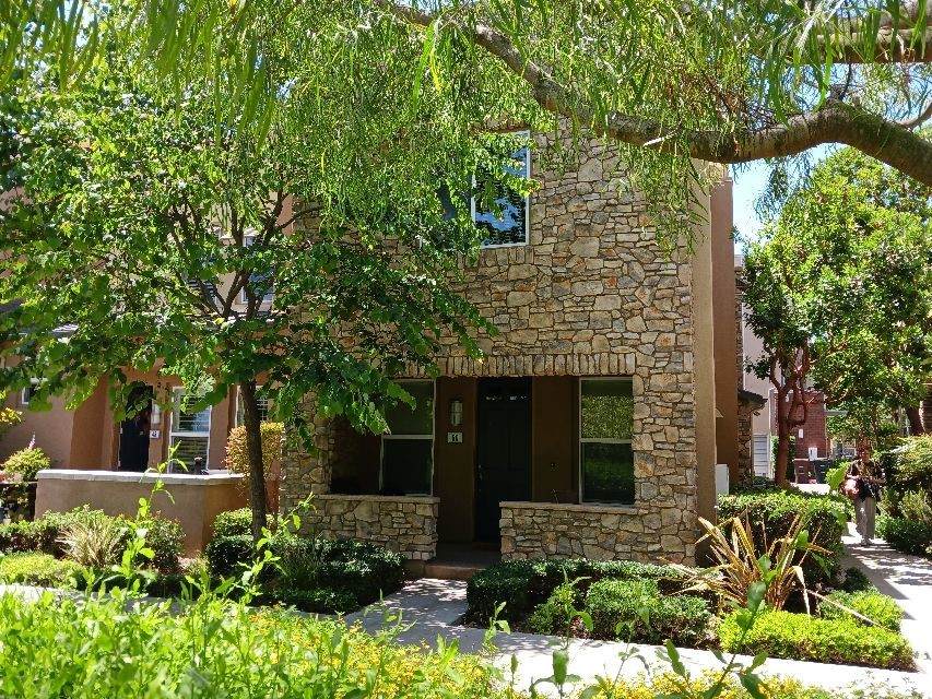 50 Colonial Way - Photo 1