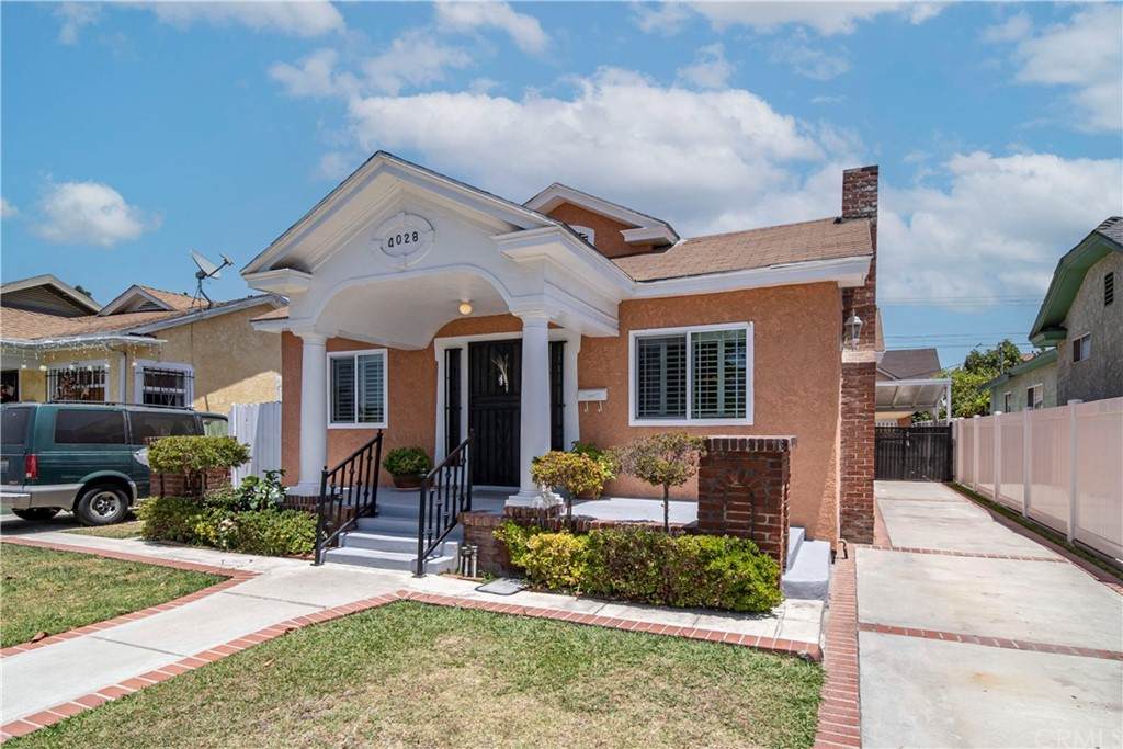 4028 Hobart Boulevard - Photo 1