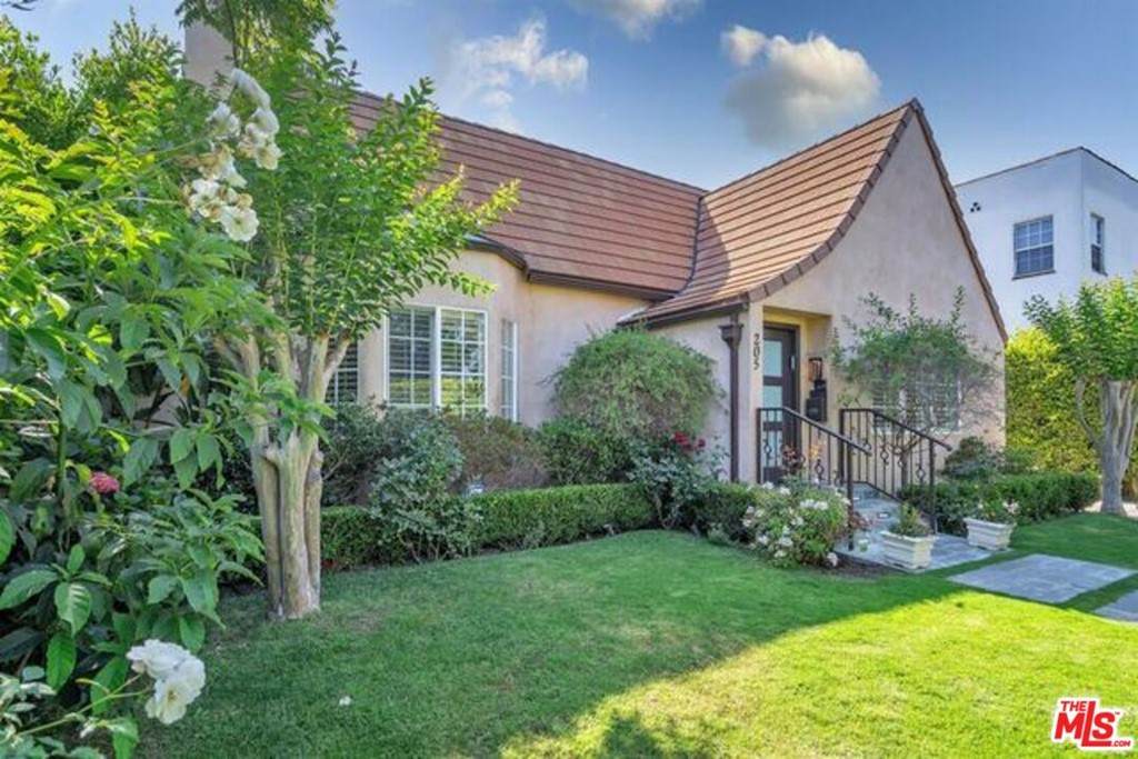 205 Clark Drive - Photo 1