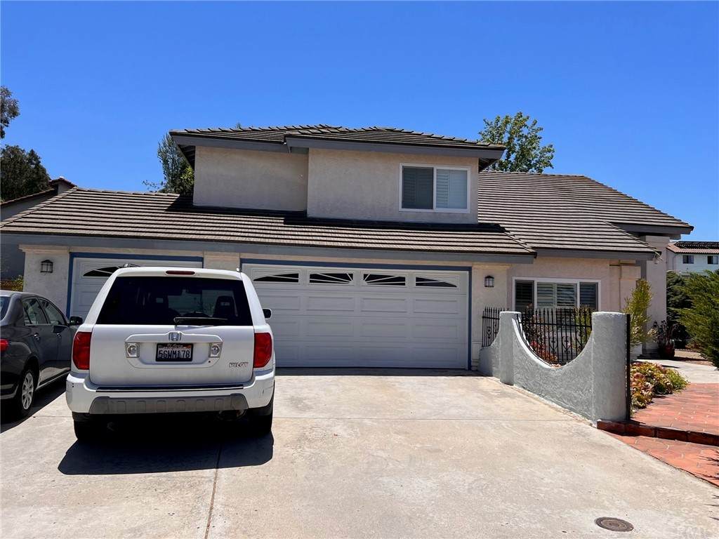 1523 Avenida Arriba - Photo 1
