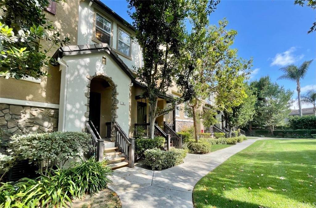 5 Harvest Point Lane - Photo 1