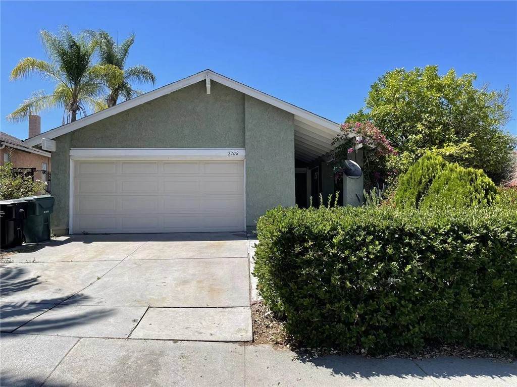2708 E Melissa St - Photo 1