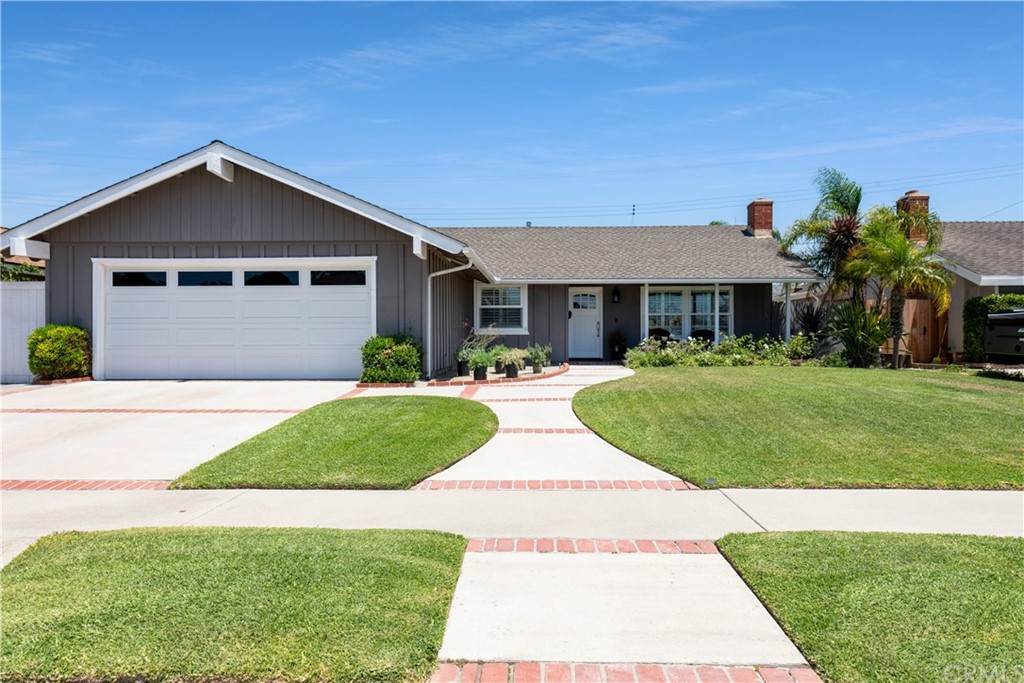 17552 Tamiko Circle - Photo 1