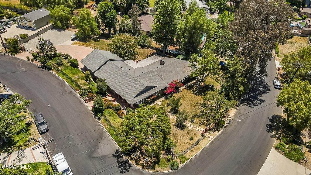 350 Capri Drive - Photo 1