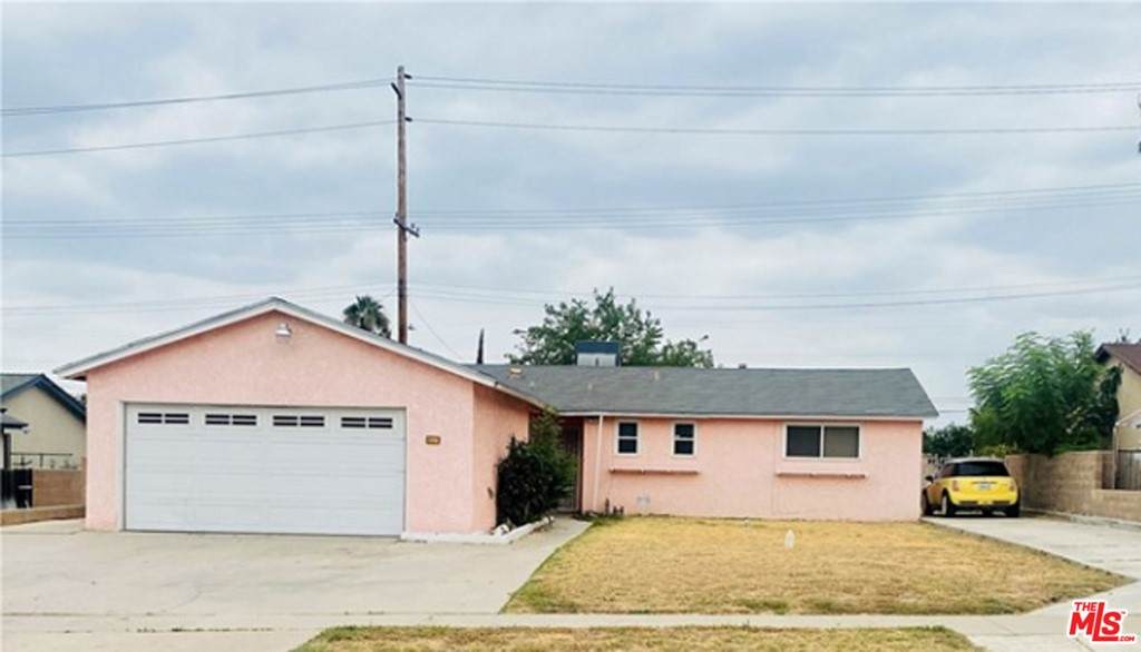 6998 Argyle Avenue - Photo 1