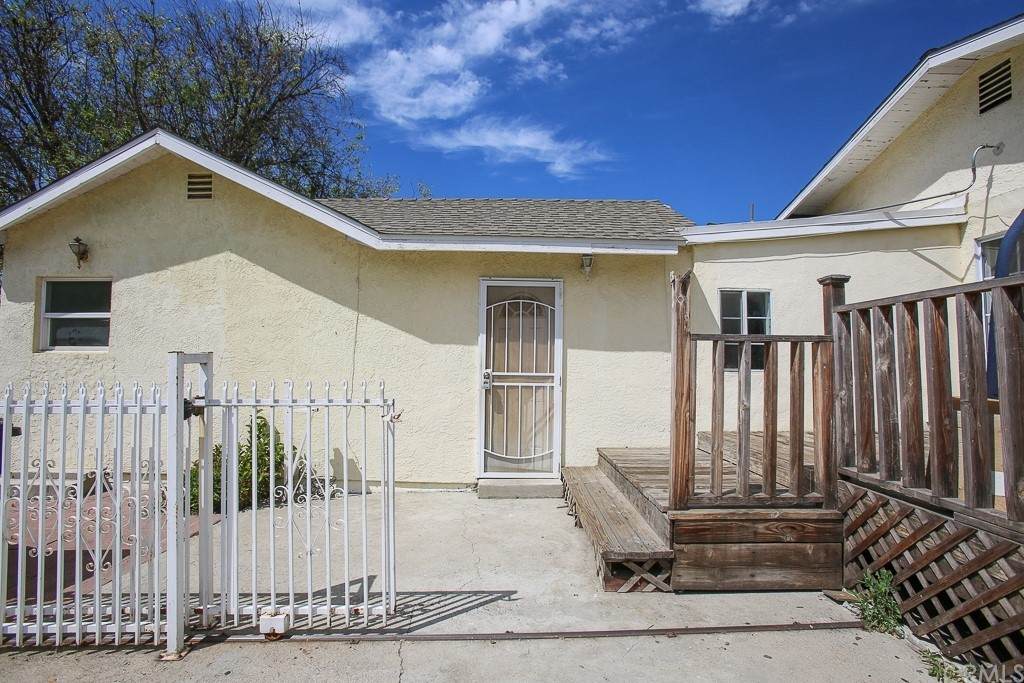 607 Camulos Street - Photo 1