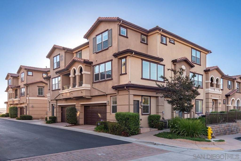 1313 Calabria St - Photo 1