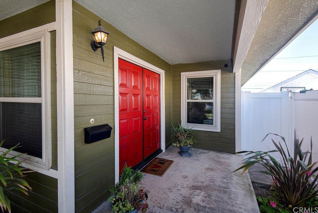 4678 142nd Street - Photo 1