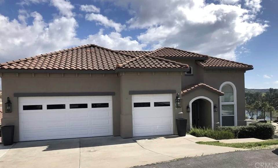 22 Aurora Lane - Photo 1