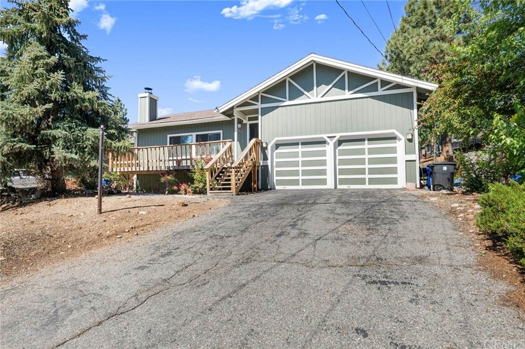 325 Montclair Drive - Photo 1