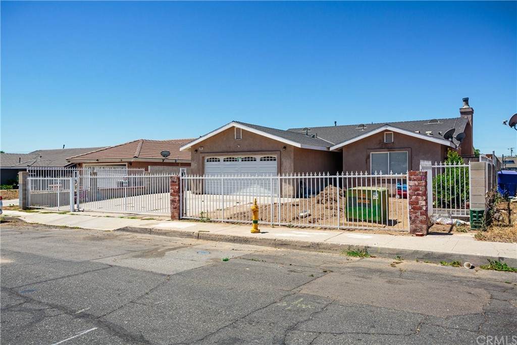 2884 Colima Avenue - Photo 1