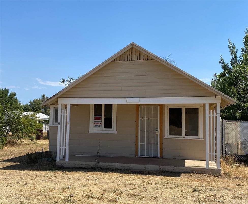 695 12th Street - Photo 1