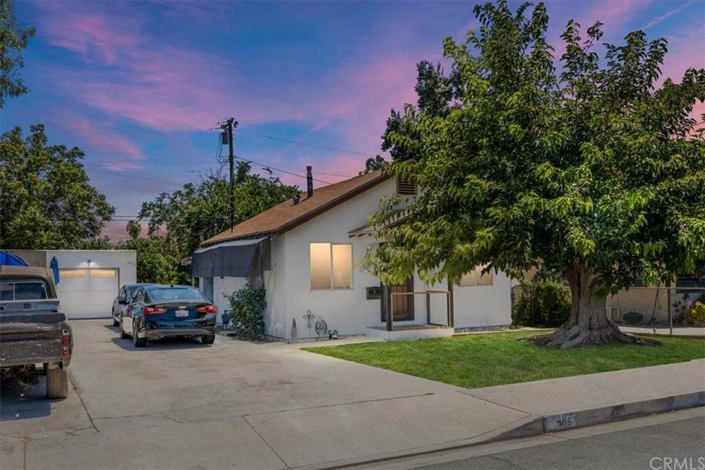 305 Wilson Ave - Photo 1