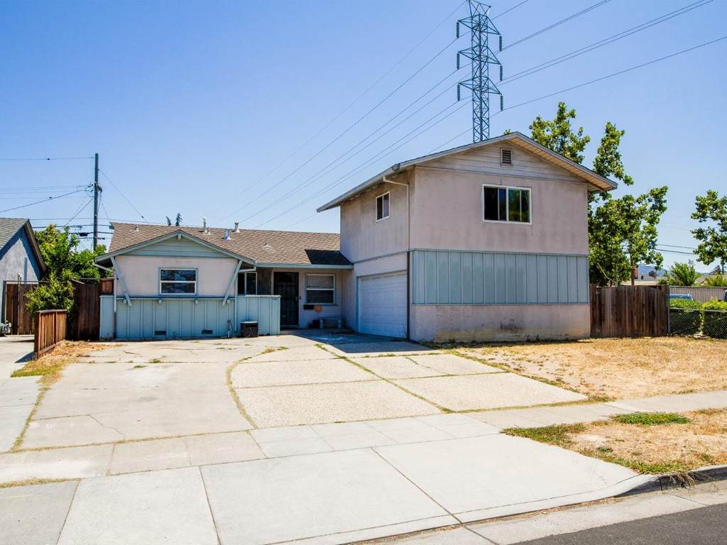 1758 Hillsdale Avenue - Photo 1