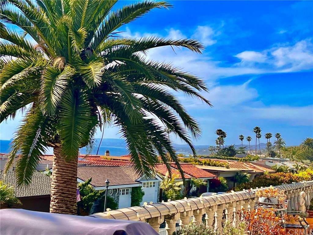 221 Avenida Ramona - Photo 1