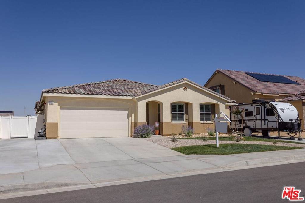 39040 Bottlebrush Street - Photo 1