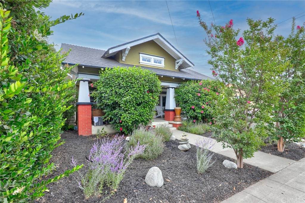 273 Batavia Street - Photo 1