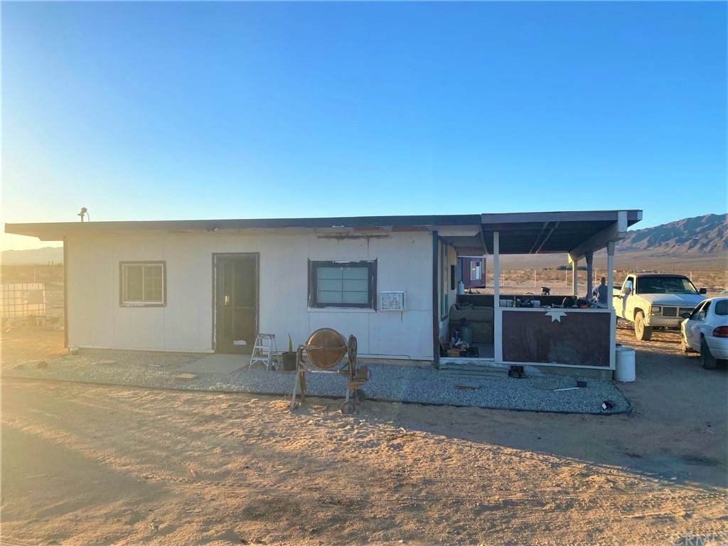 82654 Carey Road - Photo 1