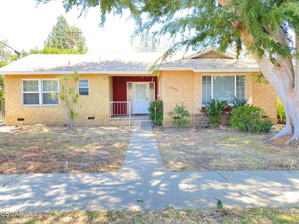 10956 Gerald Avenue - Photo 1