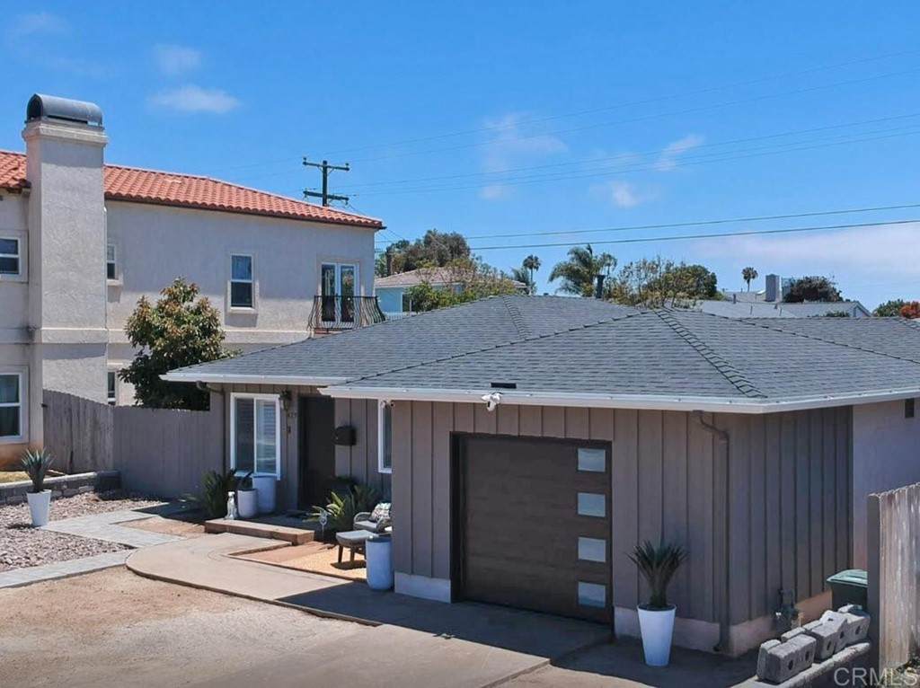 427 Carnation Avenue - Photo 1