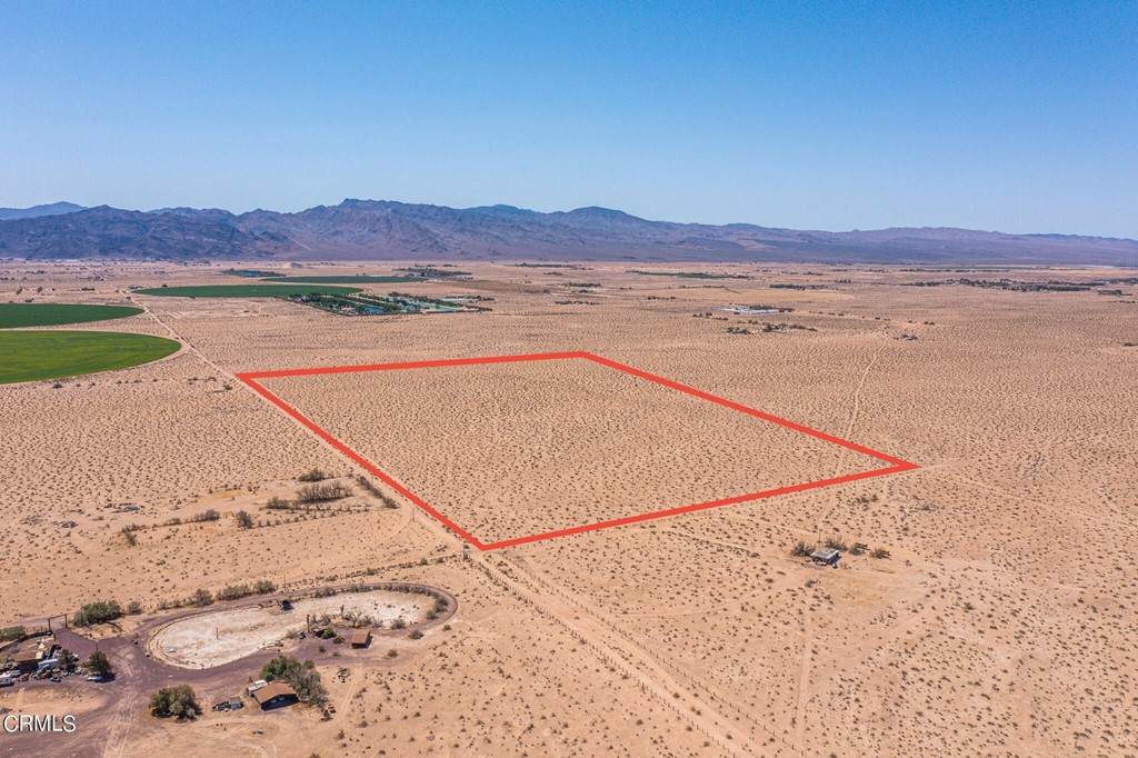 44501 Bedford Road - Photo 1