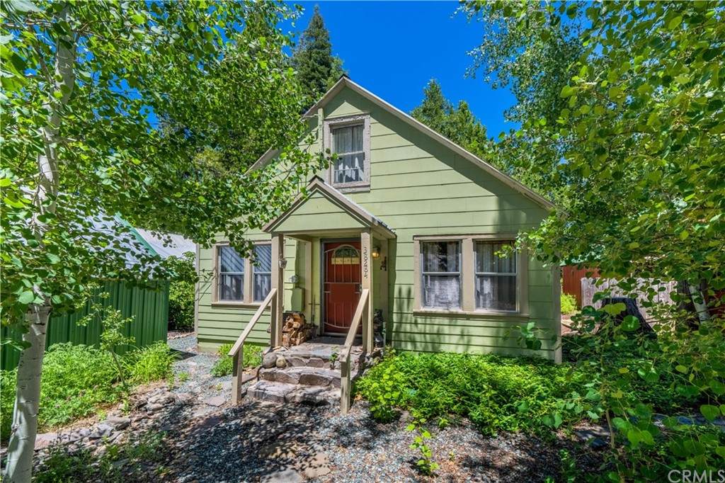 38284 Mineral Avenue - Photo 1