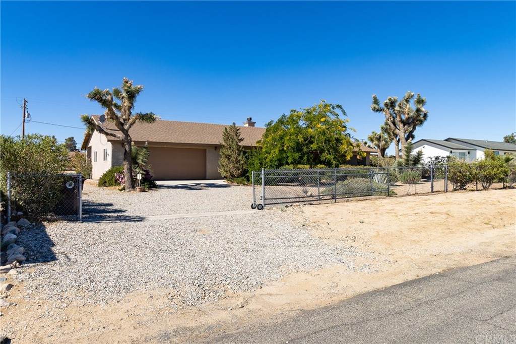 57801 Saratoga Avenue - Photo 1