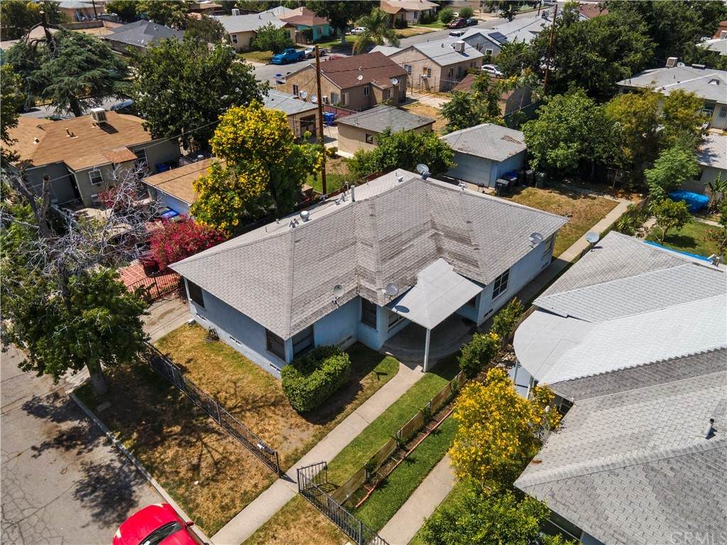 240 15th Street - Photo 1