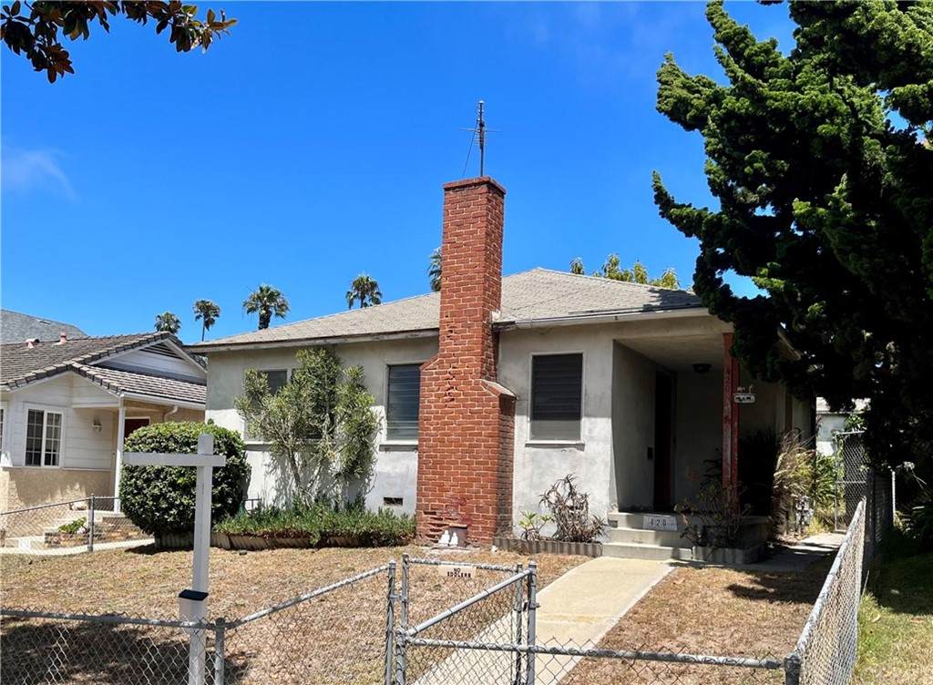 420 Maria Avenue - Photo 1