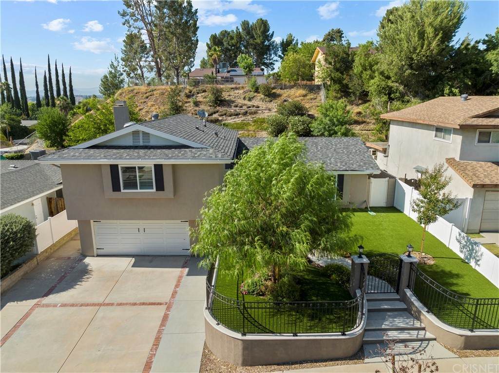18831 Cedar Valley Way - Photo 1