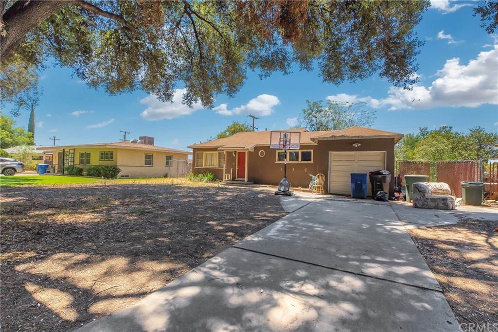 1481 Sutter Way - Photo 1